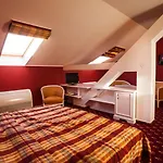 Park Tartuf Hotel 3*