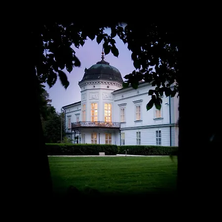 Park Tartuf Hotel 3*