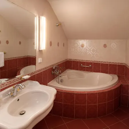 Park Tartuf Hotel