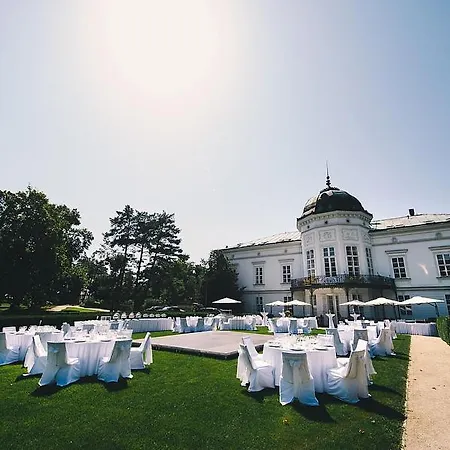 Park Tartuf Hotel 3*