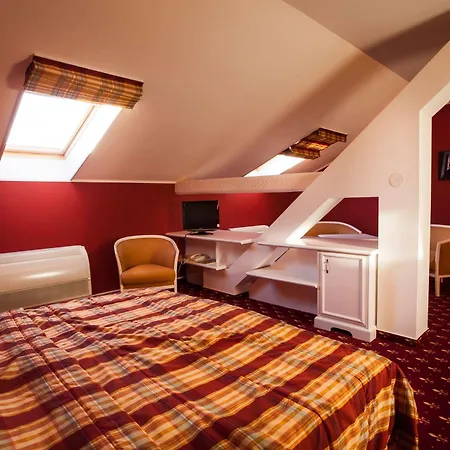 Hotel Park Tartuf 3*