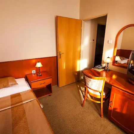 Hotel Park Tartuf 3*