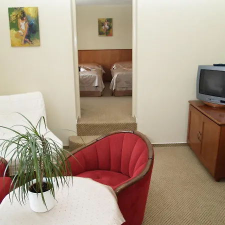 Park Tartuf Hotel
